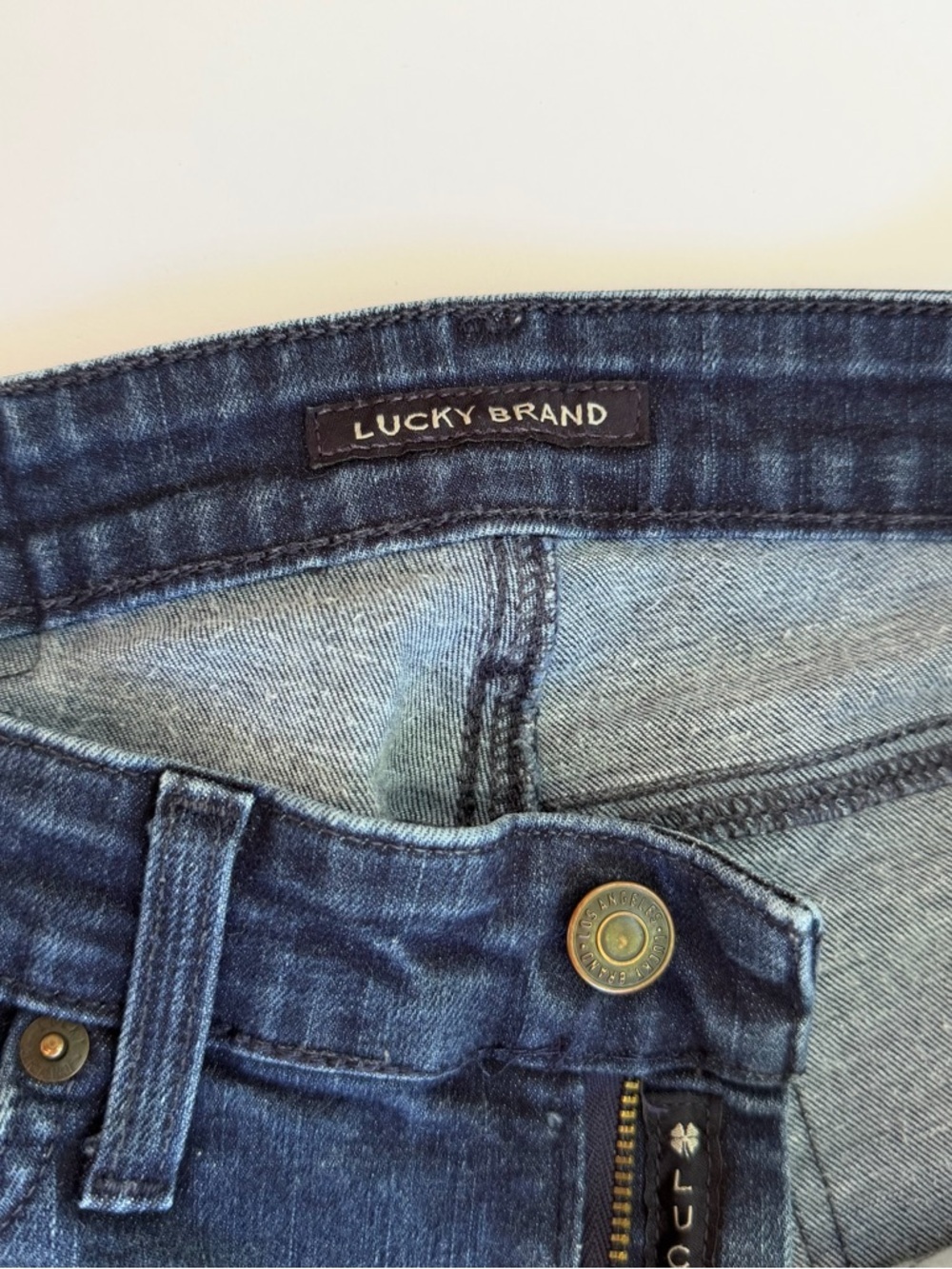 Women’s Lucky Brand 🍀 Denim Jeans
Mid Rise Straight Sweet Size 8/29R​ - Picture 7 of 13